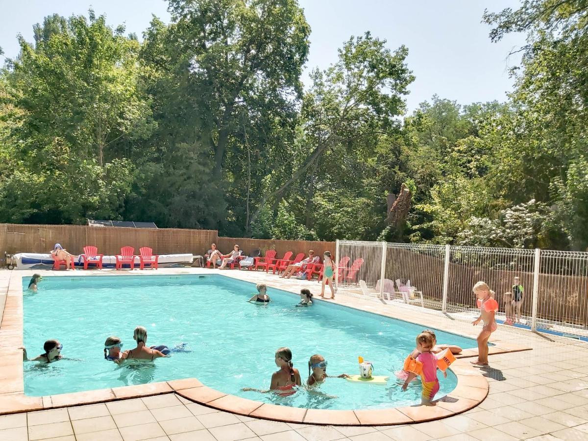 Domaine Des Lilas Saint-Germain-Lembron エクステリア 写真