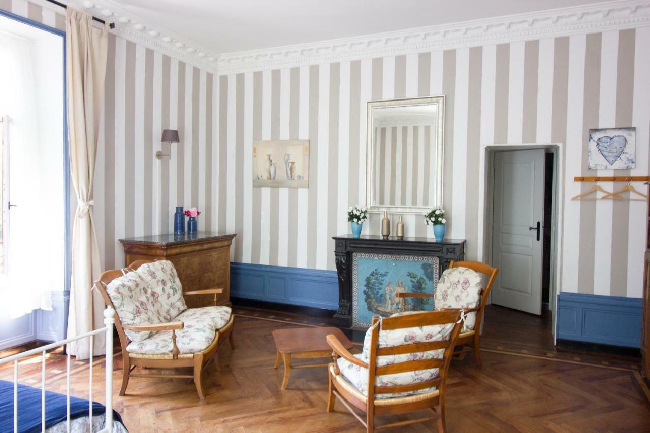 Domaine Des Lilas Saint-Germain-Lembron エクステリア 写真